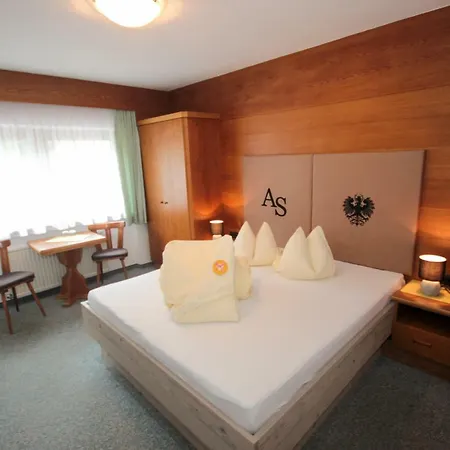 Gaesteheim Anna לאנגנפלד