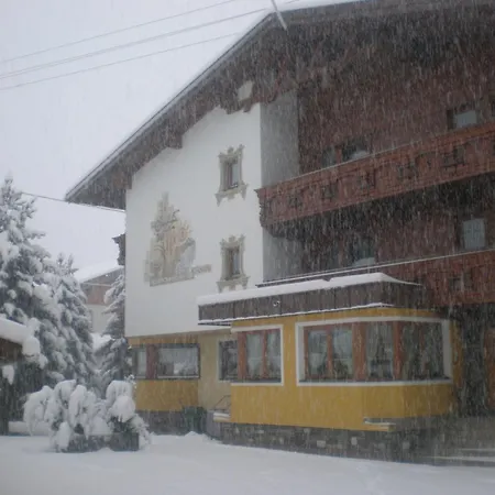 Gaesteheim Anna Pensión Längenfeld